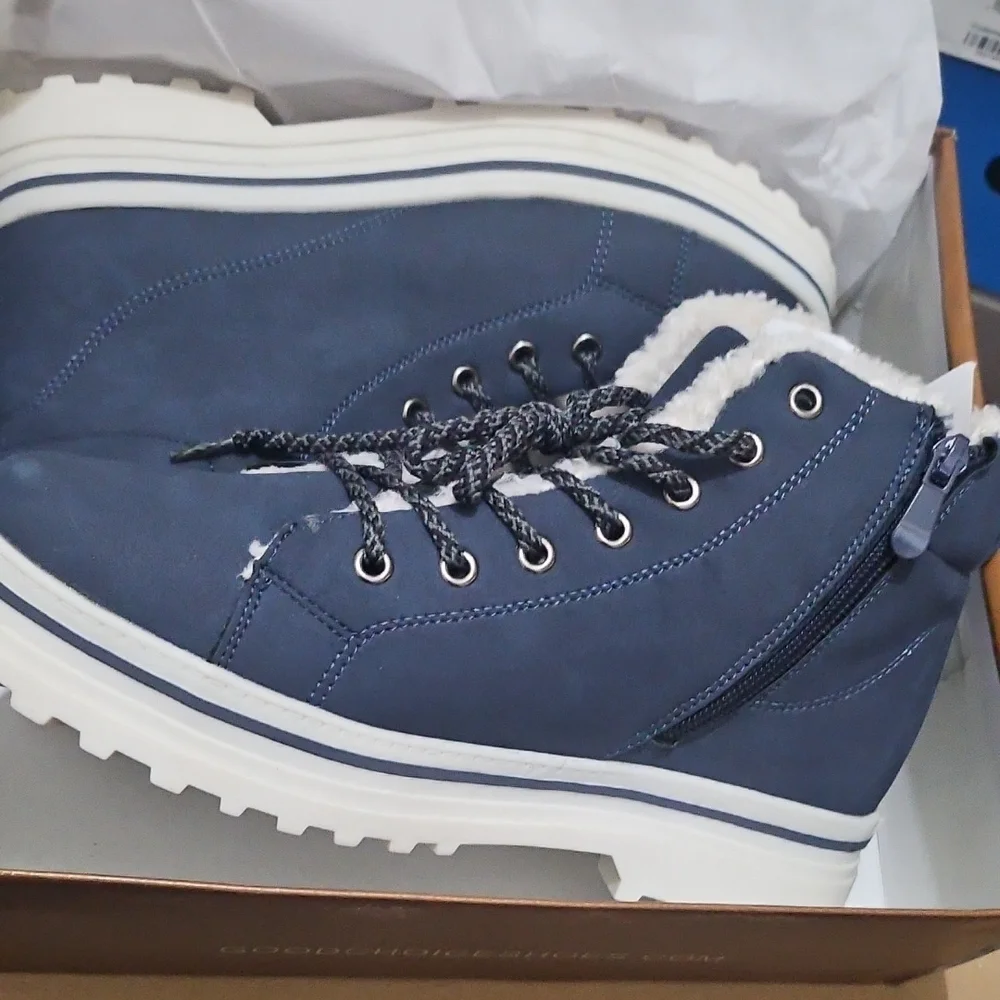GC SHOES Justine Lace-up Navy Bootie - Blue - 9.5. Like New - Picture 3 of 8